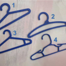 Вешалки (плечики) для кукольной одежды Паола Рейна, шириной 10см