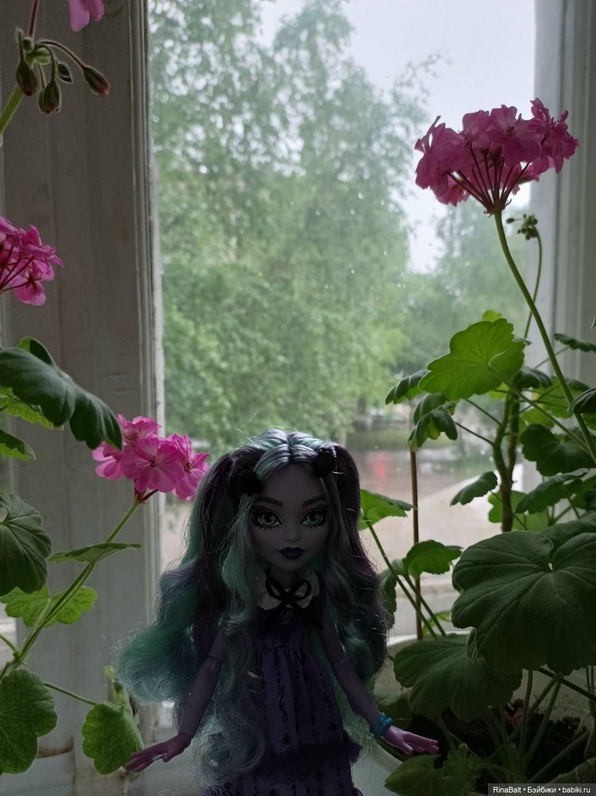 Твайла и ее мрачная аура — Куклы Monster High (Монстер Хай) (фото 9)