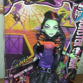 Монстряшки 1 часть. Девчонки в коробках.