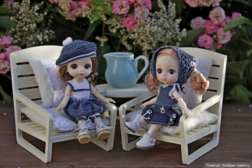 Костюмчики для кукол-малышек