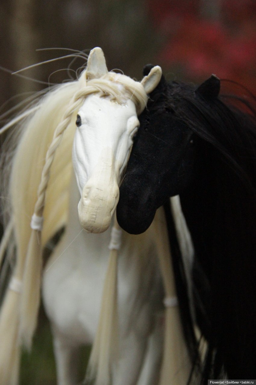 А есть ли у ваших кукол лошадки?))...Немного апгрейда - как я делала нашим коням презентабельный вид)))