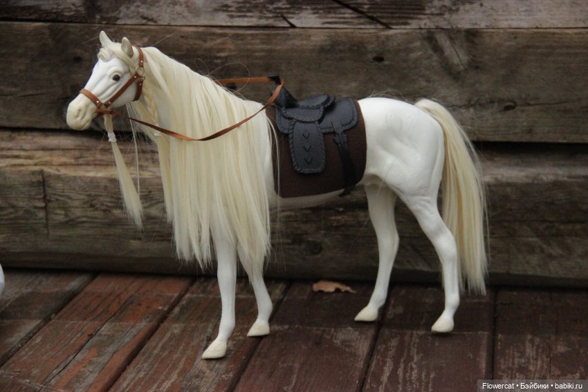 А есть ли у ваших кукол лошадки?))...Немного апгрейда - как я делала нашим коням презентабельный вид)))