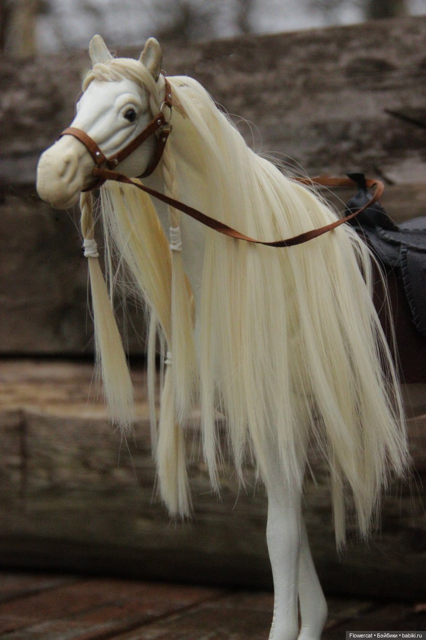 А есть ли у ваших кукол лошадки?))...Немного апгрейда - как я делала нашим коням презентабельный вид)))