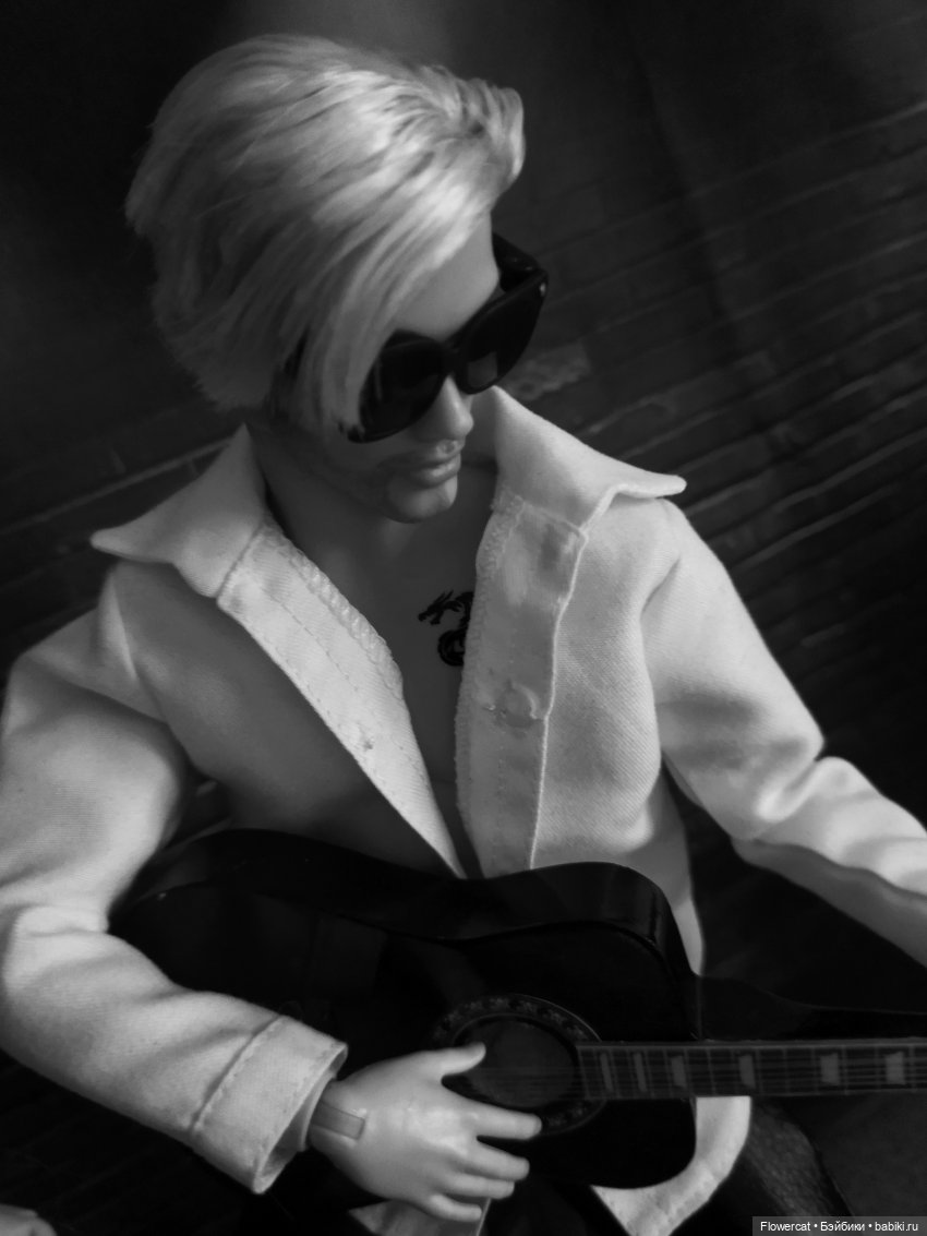 Мои музыканты, наши музыкальные инструменты и спонтанная чёрно-белая фотосессия) (фото 5)