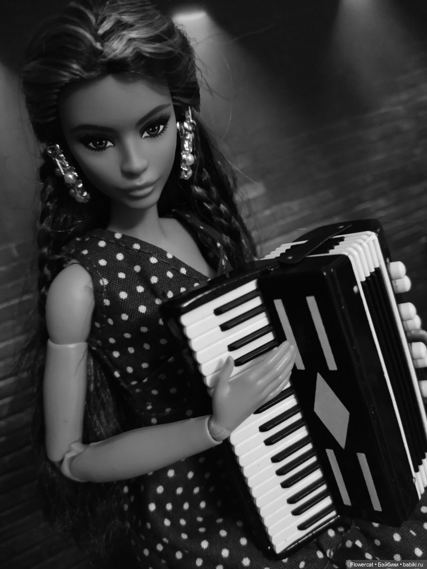 Мои музыканты, наши музыкальные инструменты и спонтанная чёрно-белая фотосессия)