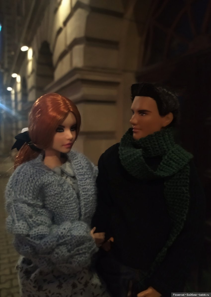 Красные лошадки уже близко))) или неспешная прогулка Никиты и Ярославы - побудем туристами))