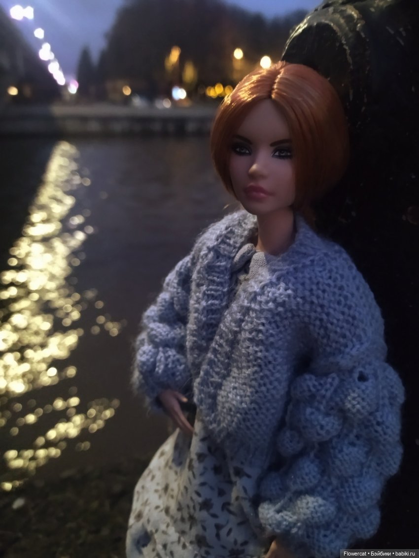 Красные лошадки уже близко))) или неспешная прогулка Никиты и Ярославы - побудем туристами))