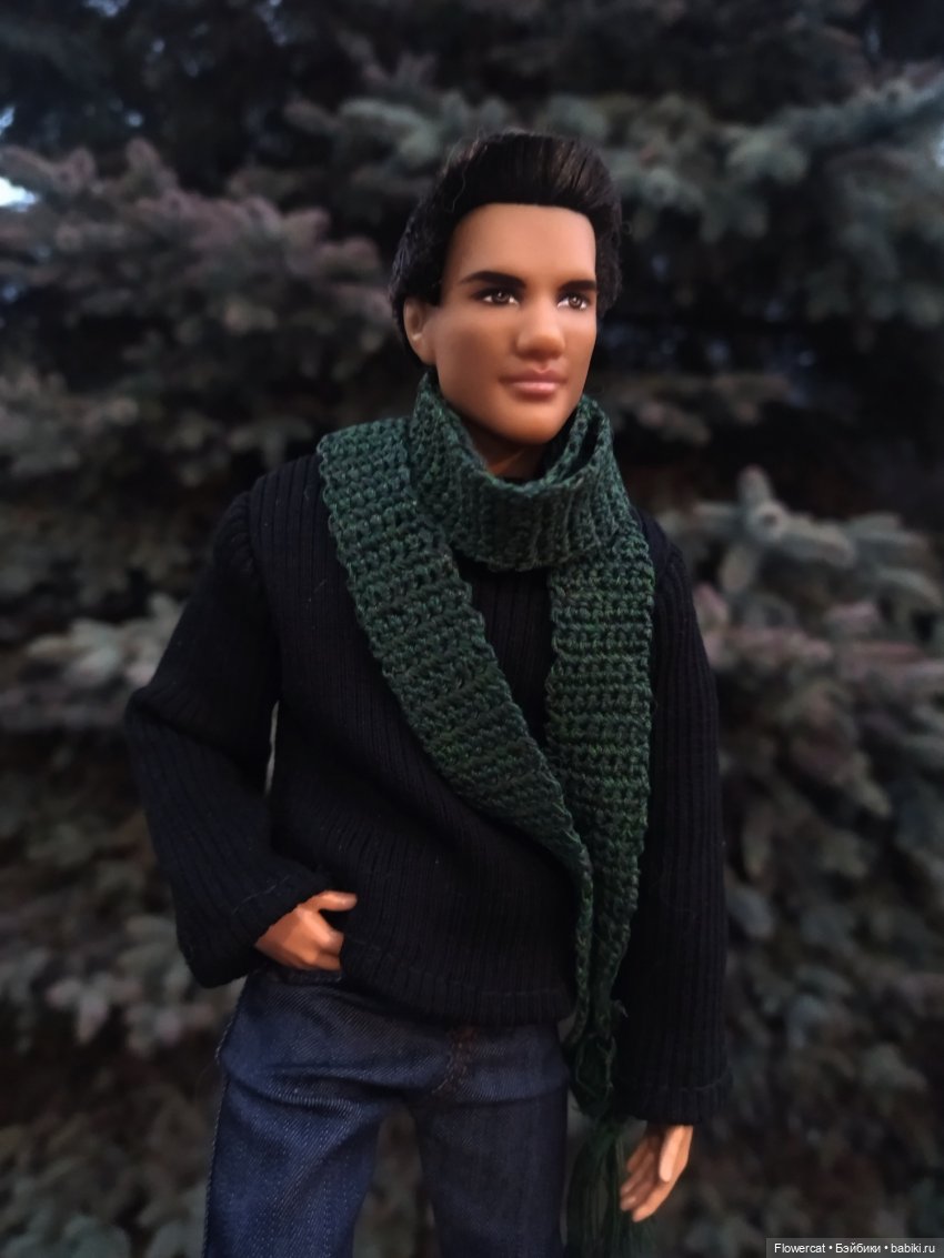 Красные лошадки уже близко))) или неспешная прогулка Никиты и Ярославы - побудем туристами))