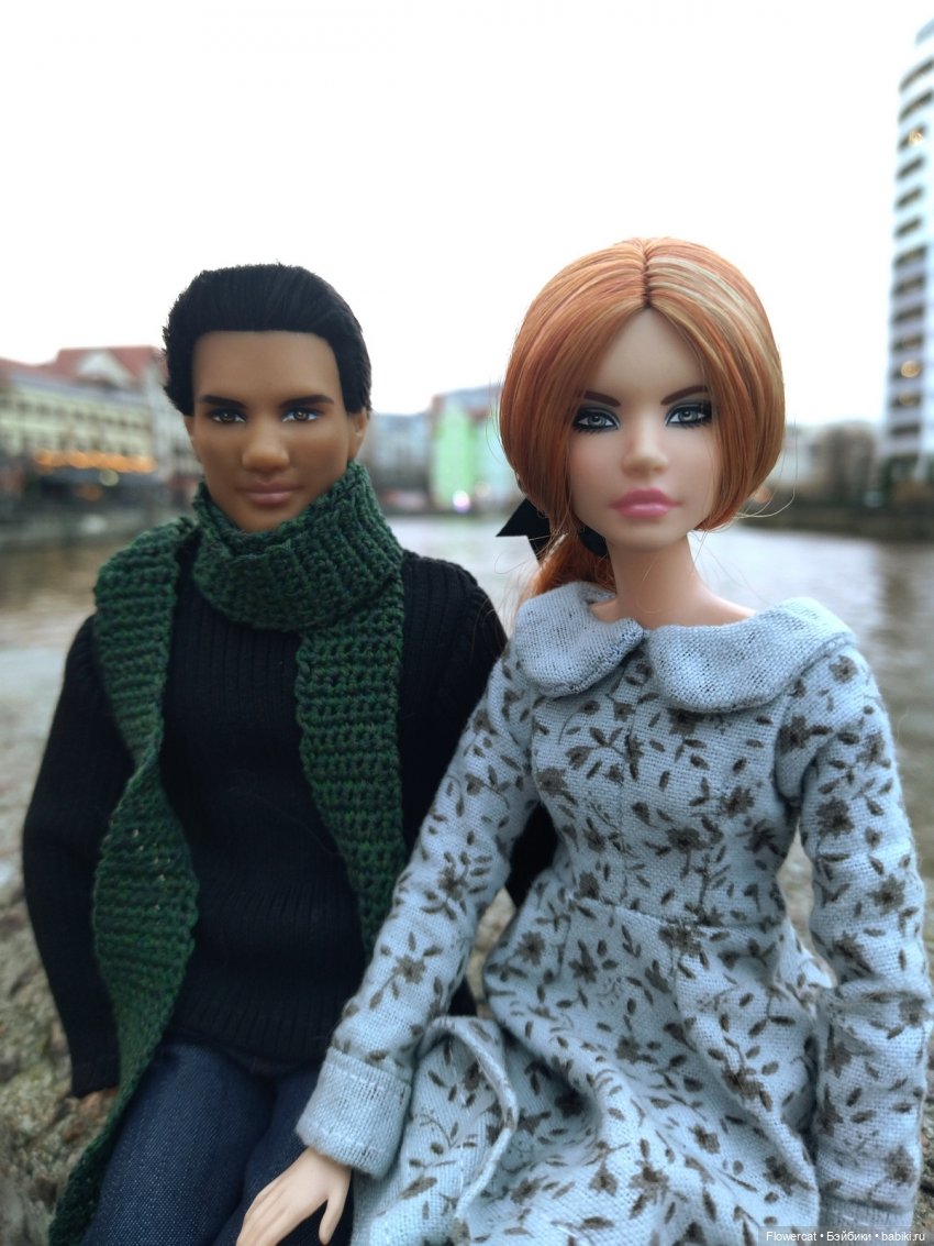 Красные лошадки уже близко))) или неспешная прогулка Никиты и Ярославы - побудем туристами))