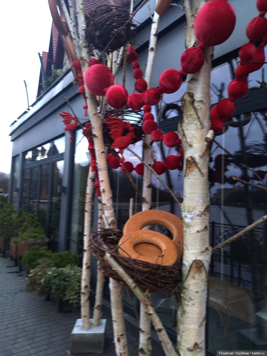 Красные лошадки уже близко))) или неспешная прогулка Никиты и Ярославы - побудем туристами))