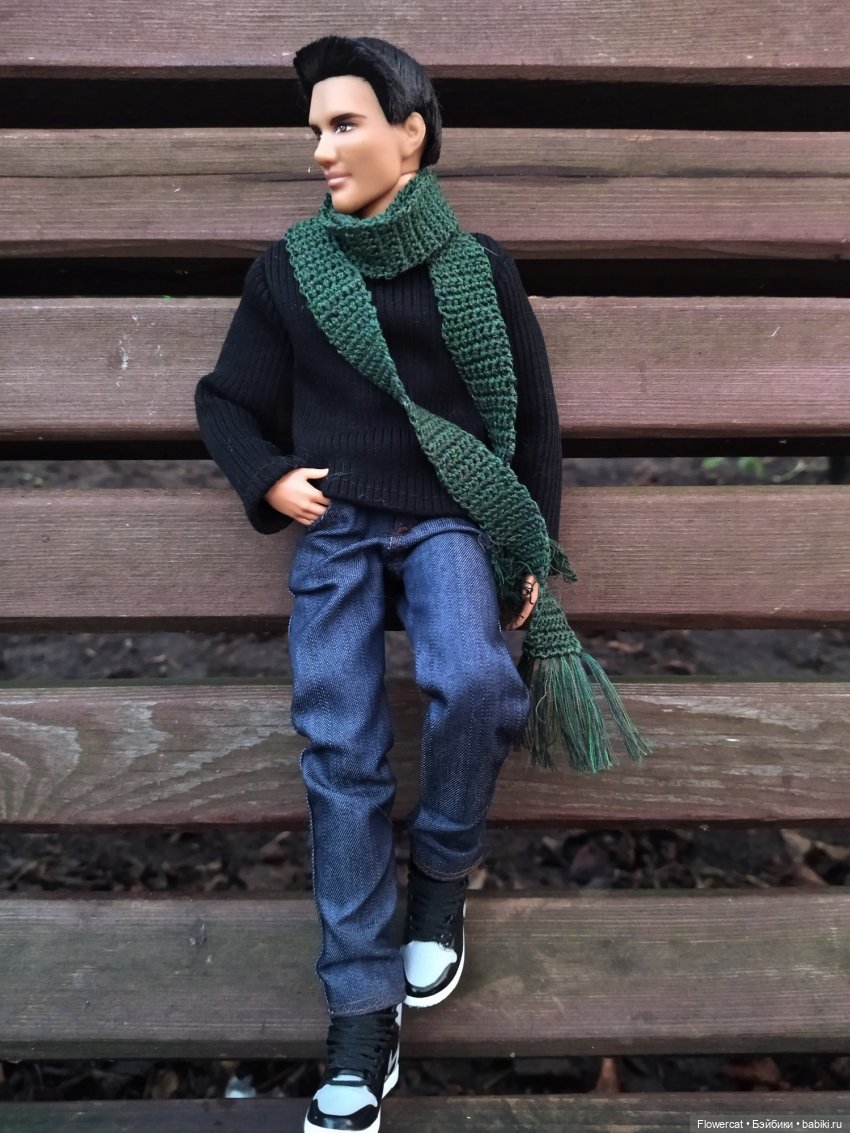 Красные лошадки уже близко))) или неспешная прогулка Никиты и Ярославы - побудем туристами))