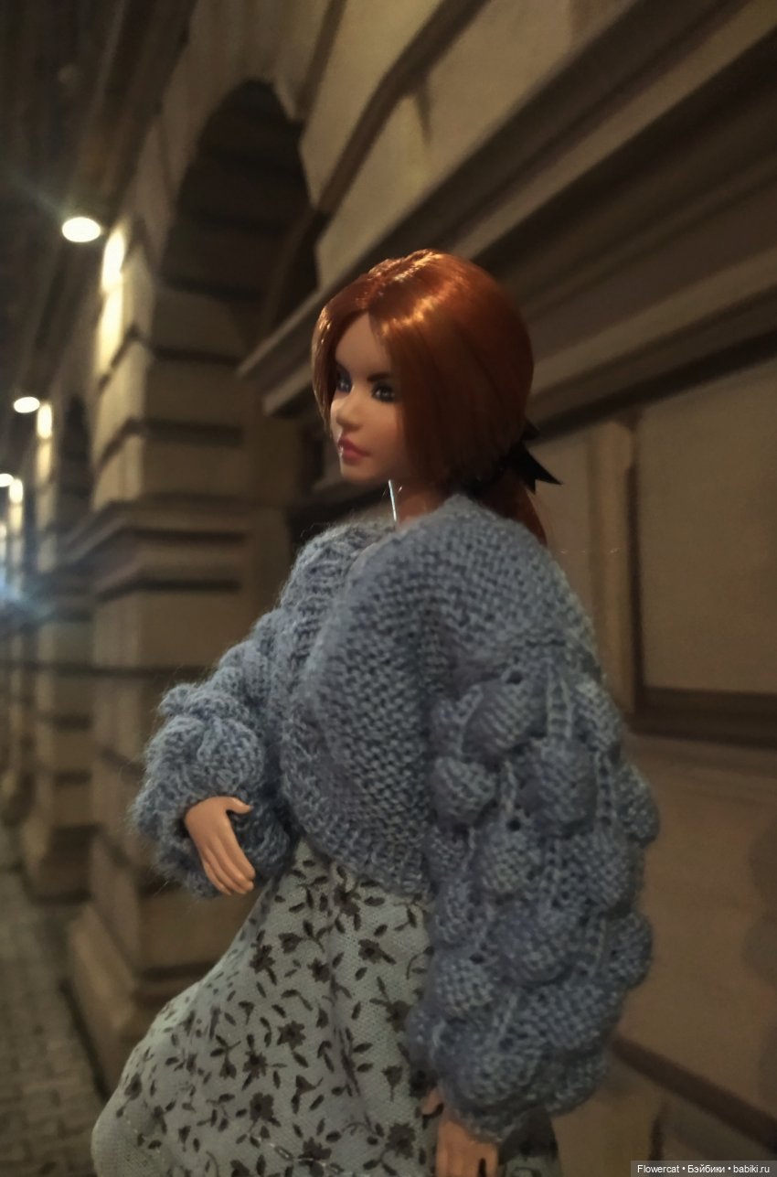 Красные лошадки уже близко))) или неспешная прогулка Никиты и Ярославы - побудем туристами))