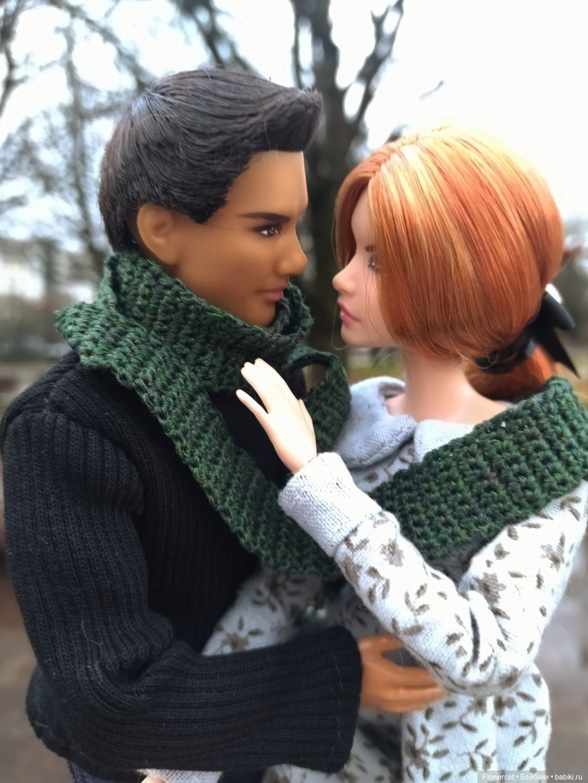 Красные лошадки уже близко))) или неспешная прогулка Никиты и Ярославы - побудем туристами))