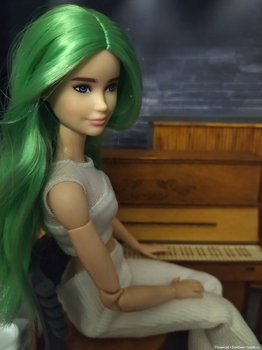 Мои самсебешные новогодние подарочки) Карина и Марта