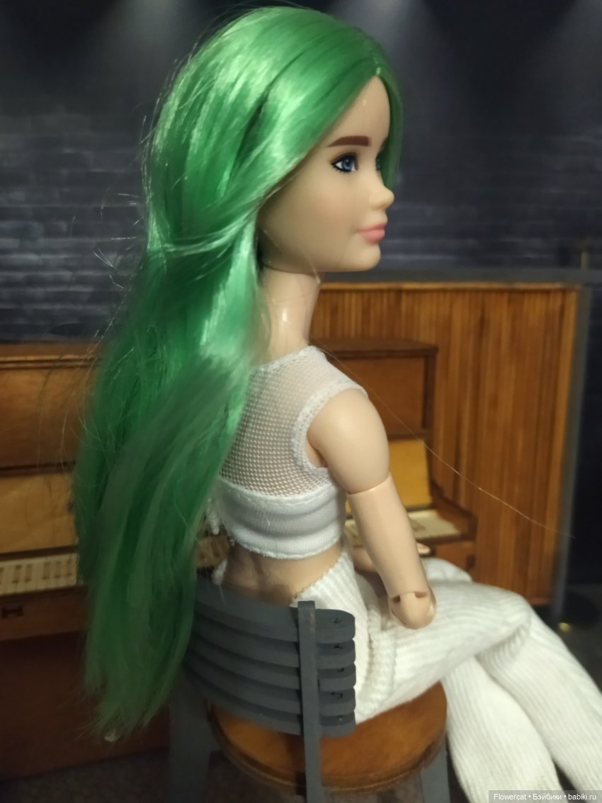 Мои самсебешные новогодние подарочки) Карина и Марта