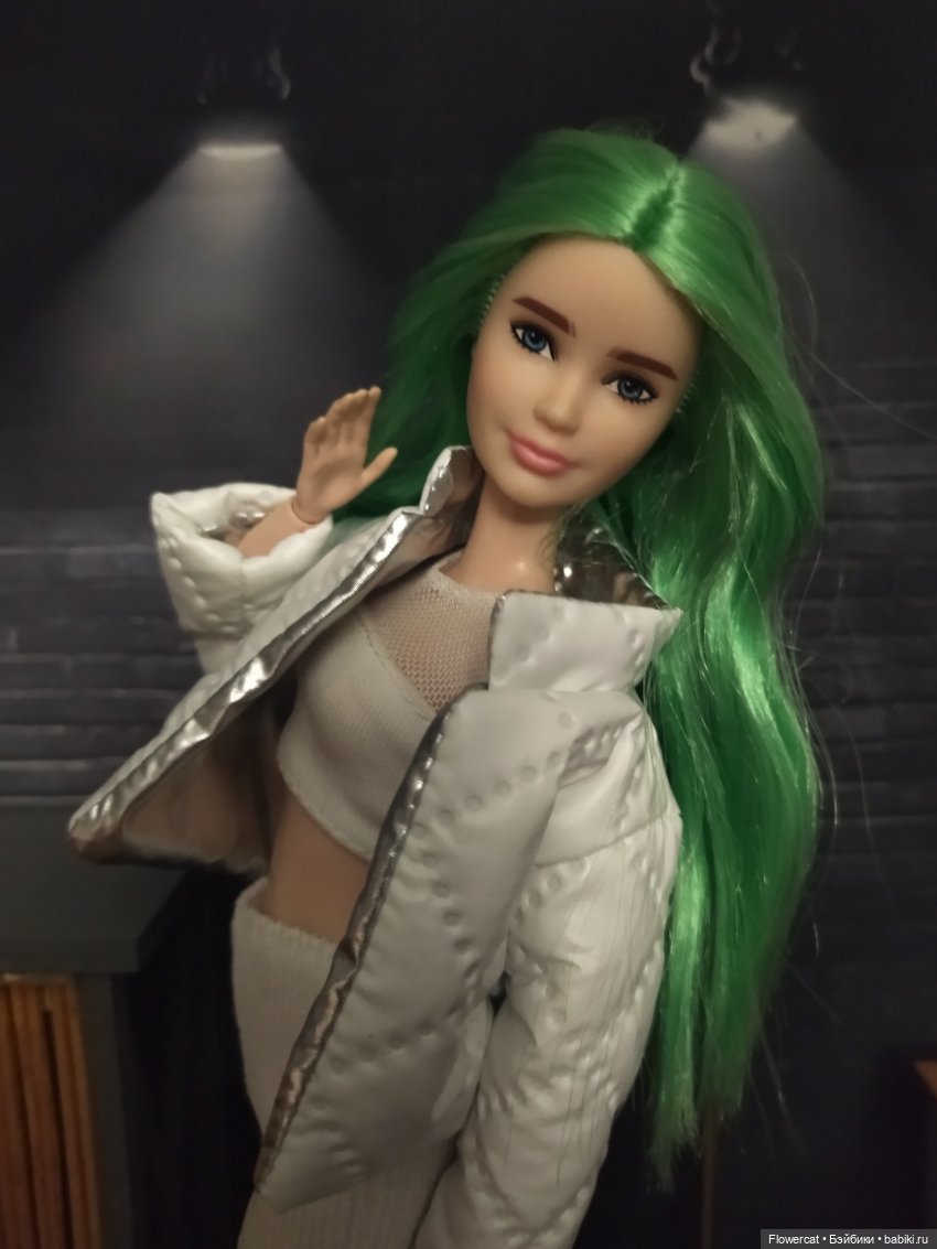 Мои самсебешные новогодние подарочки) Карина и Марта