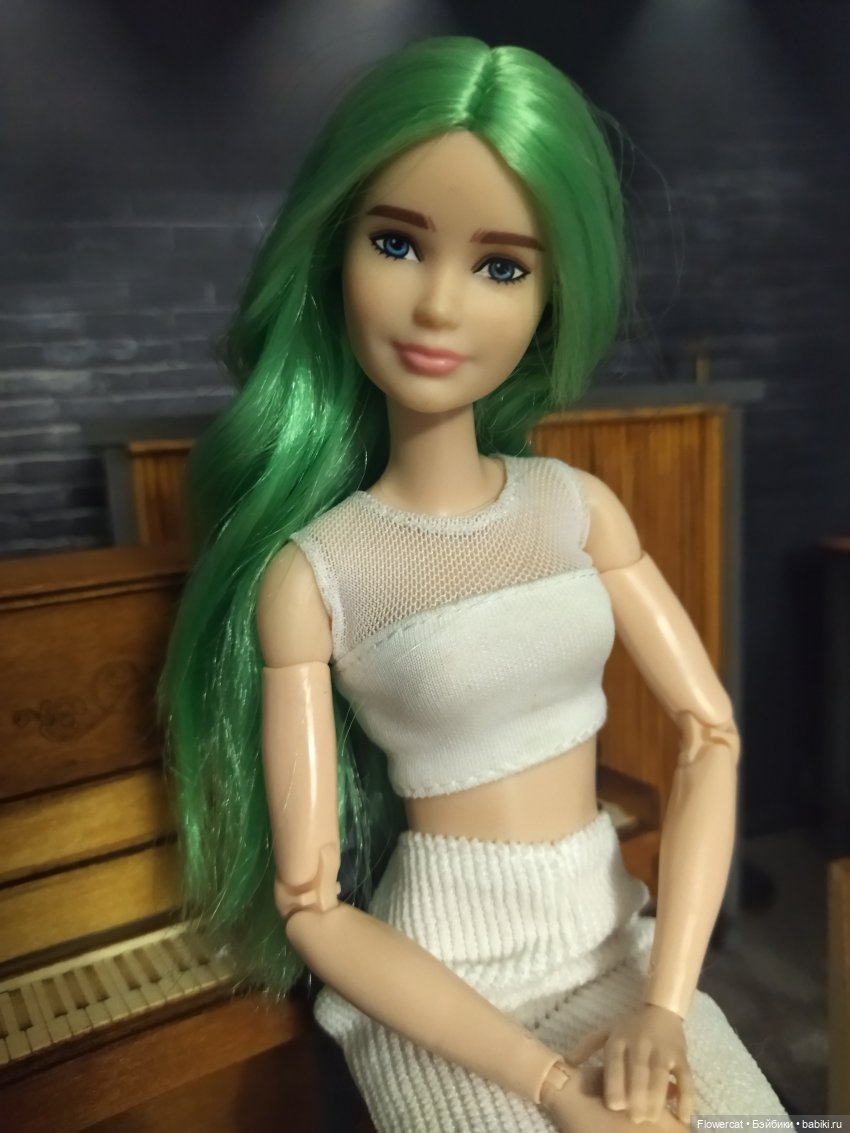 Мои самсебешные новогодние подарочки) Карина и Марта