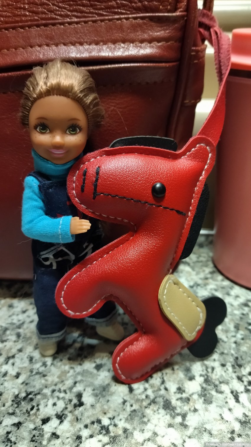 Анька в Питере - дневничок мелкого позитивчика) - Едем, поезд чухает, колёсики стучат, скоро в гости к Питеру нас они