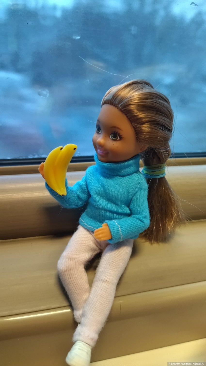 Анька в Питере - дневничок мелкого позитивчика) - Едем, поезд чухает, колёсики стучат, скоро в гости к Питеру нас они