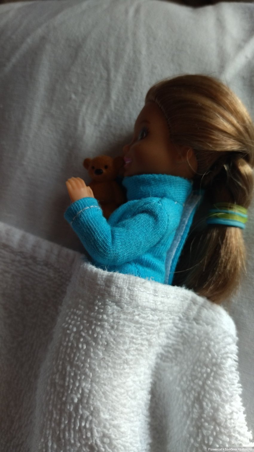 Анька в Питере - дневничок мелкого позитивчика) - Едем, поезд чухает, колёсики стучат, скоро в гости к Питеру нас они