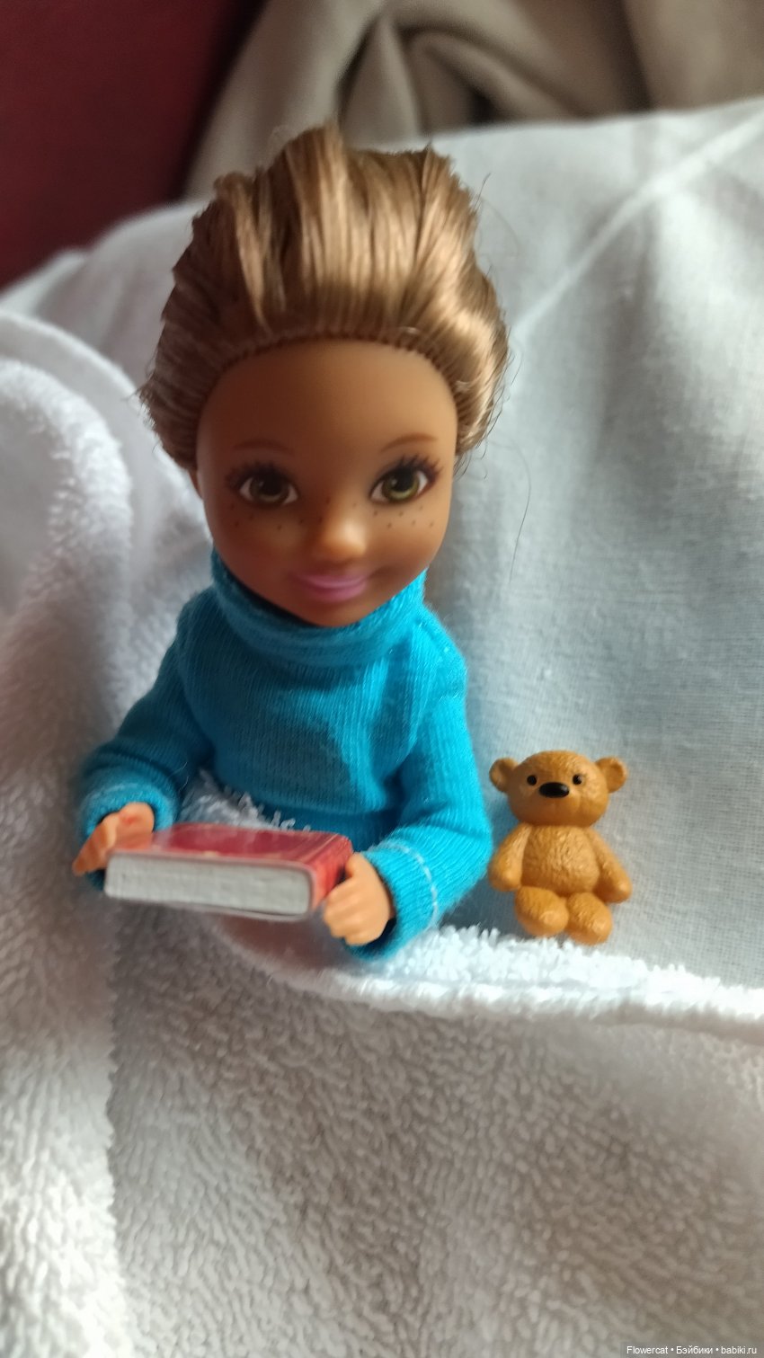 Анька в Питере - дневничок мелкого позитивчика) - Едем, поезд чухает, колёсики стучат, скоро в гости к Питеру нас они