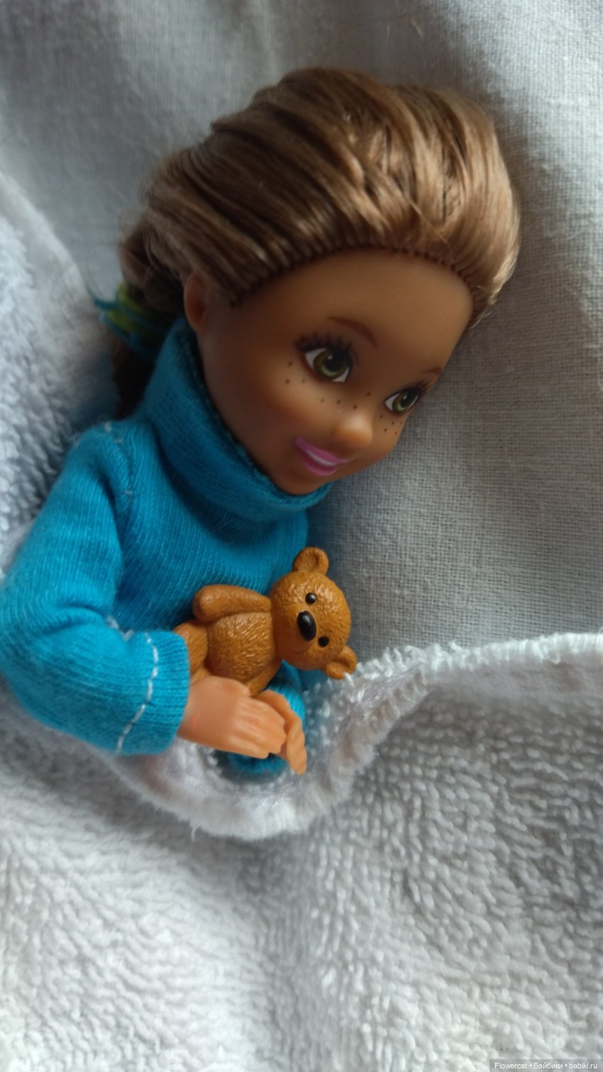 Анька в Питере - дневничок мелкого позитивчика) - Едем, поезд чухает, колёсики стучат, скоро в гости к Питеру нас они