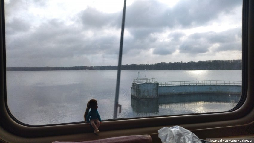 Анька в Питере - дневничок мелкого позитивчика) - Едем, поезд чухает, колёсики стучат, скоро в гости к Питеру нас они