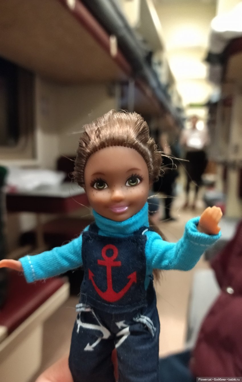 Анька в Питере - дневничок мелкого позитивчика) - Едем, поезд чухает, колёсики стучат, скоро в гости к Питеру нас они