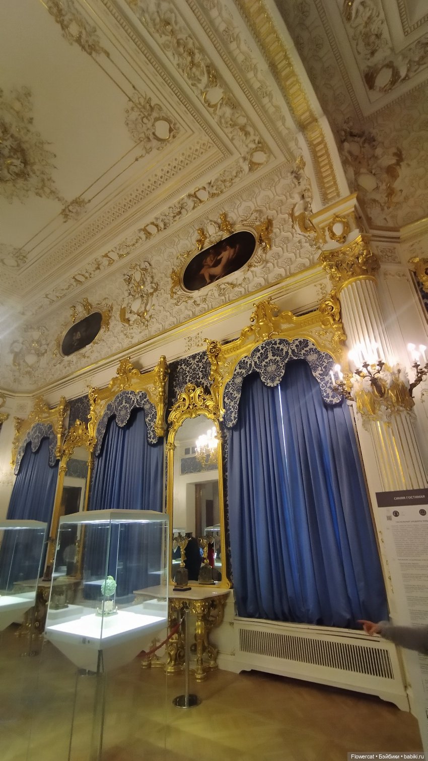 Анька в Питере - дневничок мелкого позитивчика) - Новый год, Музей Фаберже, концерт, Невский и Ёлка на Дворцовой)