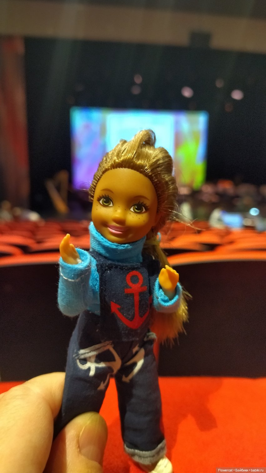 Анька в Питере - дневничок мелкого позитивчика) - Новый год, Музей Фаберже, концерт, Невский и Ёлка на Дворцовой)