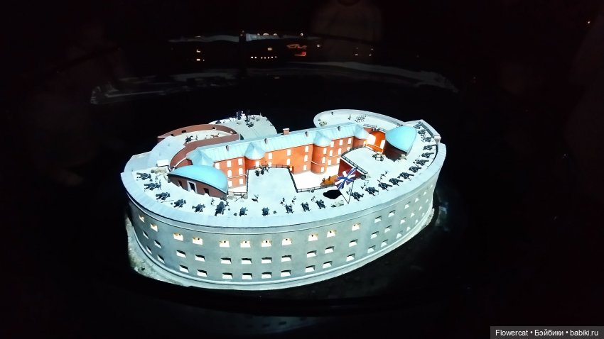 Анька в Питере - дневничок мелкого позитивчика) - Кронштадт: экскурсия к фортам и музей макет фортов, музей специй, музей