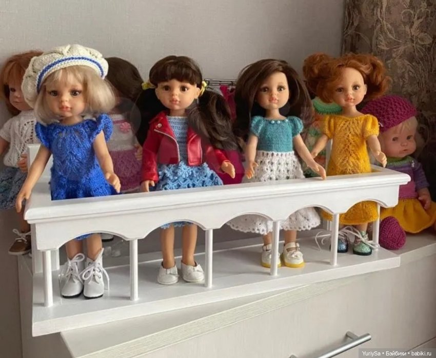 Этот стильный аксессуар станет прекрасным дополнением к любому кукольному домику, добавив реалистичности и пространства для игры. Характеристики: Размеры: ширина 170 мм, высота 160 мм, длина 800 мм. (возможно другие размеры)  Цвет:белый (возможно другие цвета, под заказ).  Материал: древесина хвойных пород.  Краска: LUXENS эмаль акриловая. Заказ: другие размеры и цвет согласовывается.