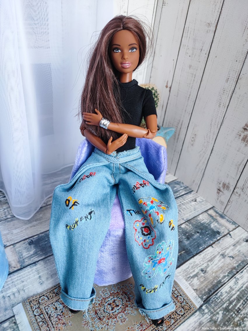 Февральские новинки: самодельные кресла для Эмили