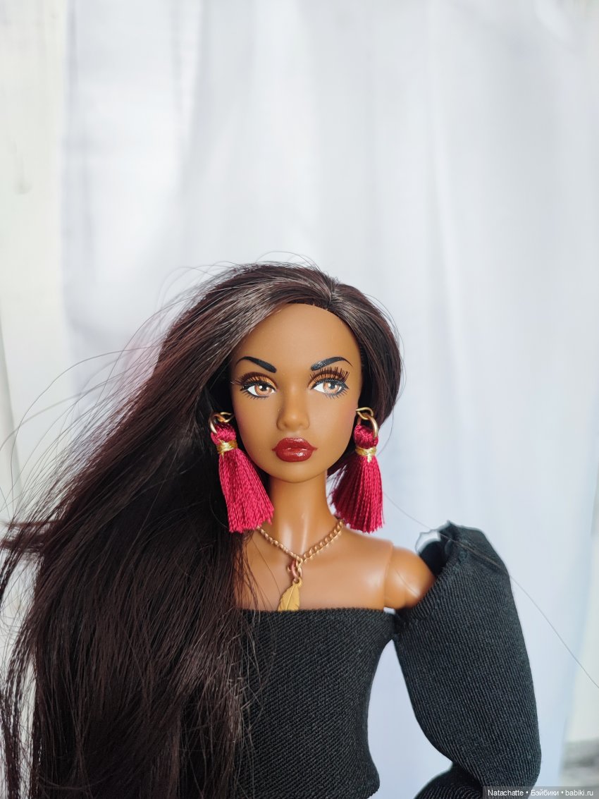 Февральские новинки: самодельные кресла для Эмили