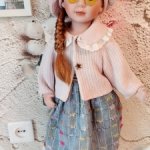 Большая фарфоровая кукла.