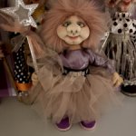 Фея в скульптурно-каркасной технике из капрона.