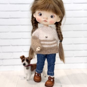 Новые свитерочки у Лены