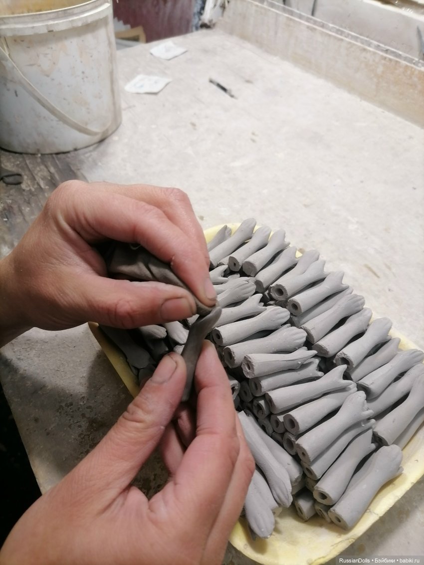 Зачистка и замывка сырых заготовок перед обжигом