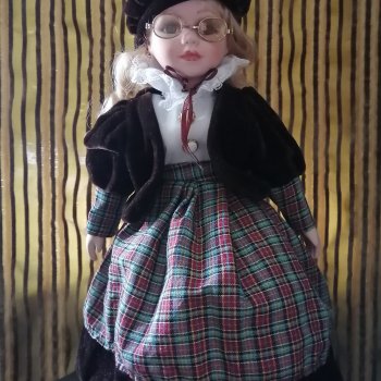 Помогите распознать куколку