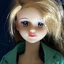 Франсуаза Takara Francoise на подвижном теле