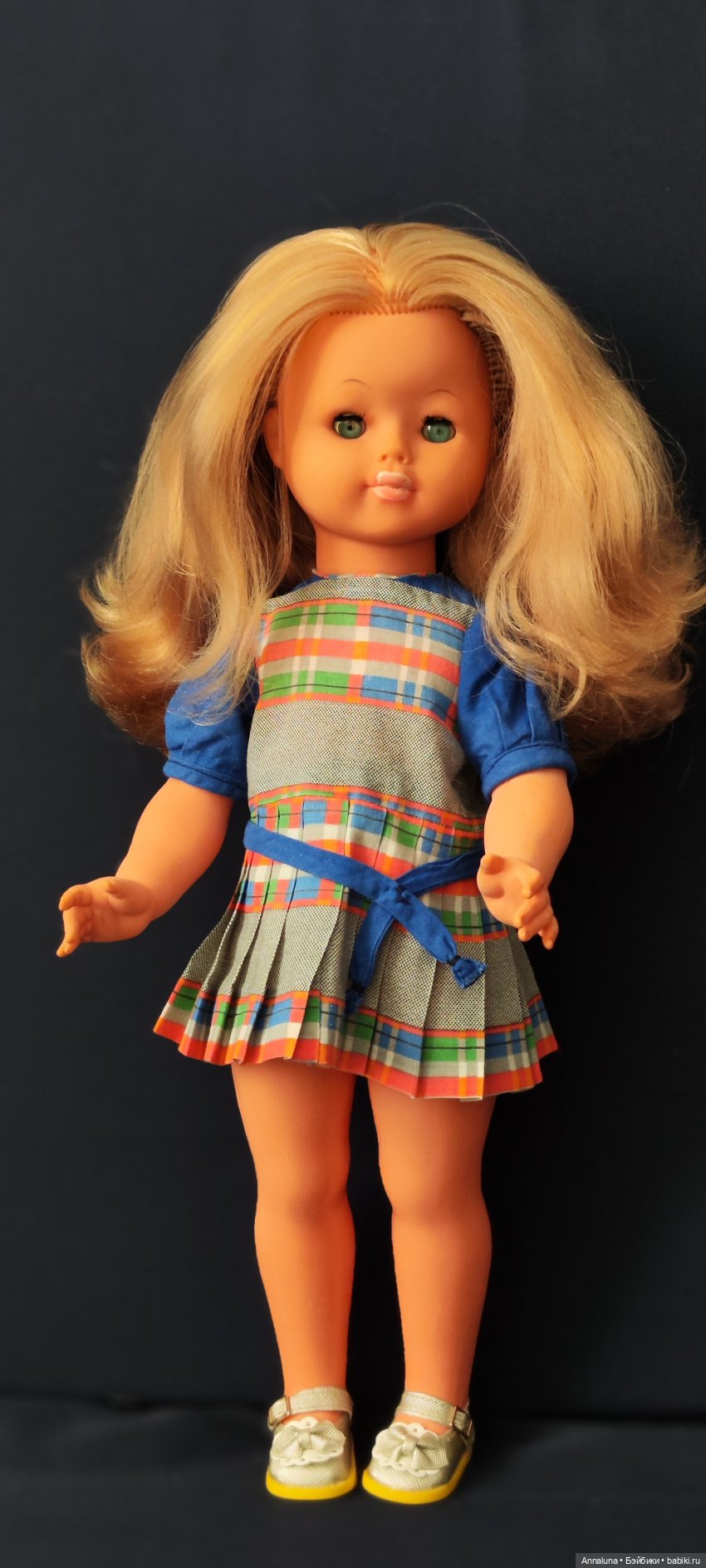 Двадцатому апреля посвящается