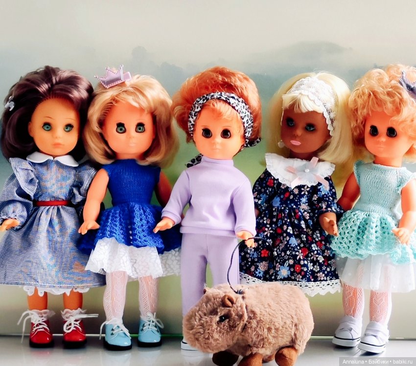 Пятерым просторно, а двоим тесно