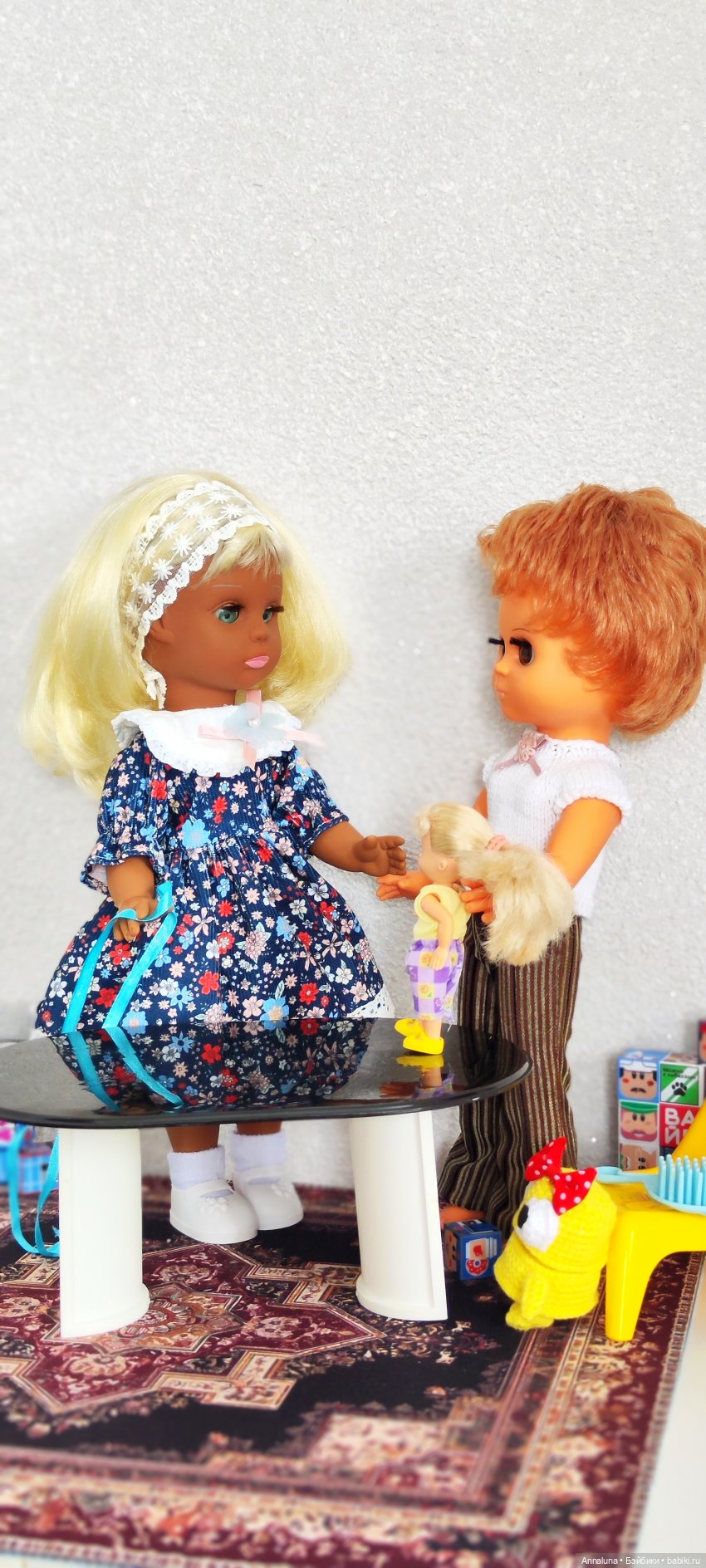 Пятерым просторно, а двоим тесно