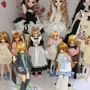 azone doll & Paskswoods