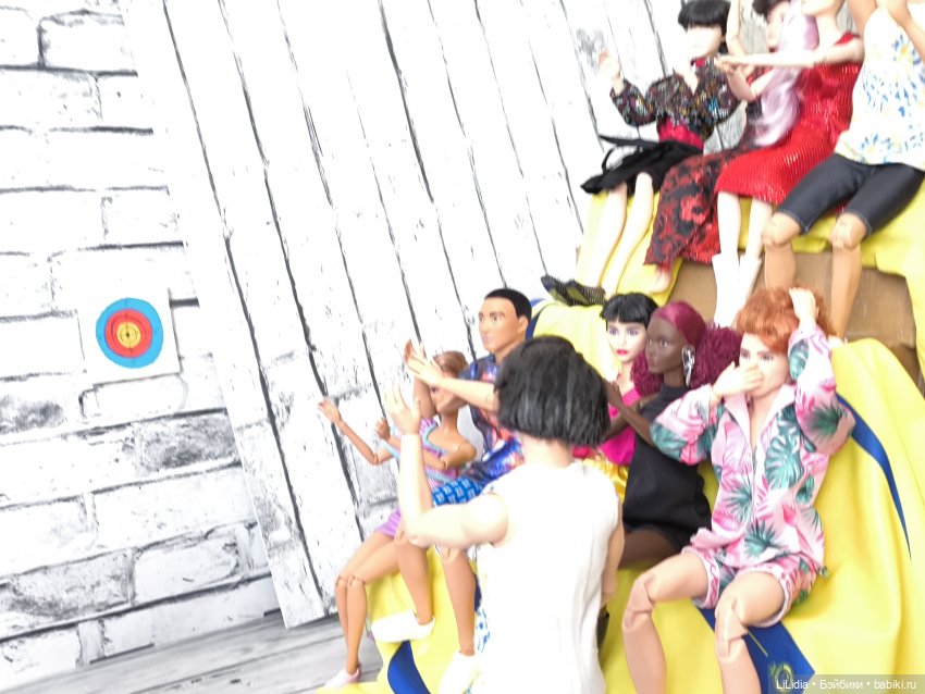 Беги ко мне сквозь миры — Кукольные фотоистории и сериалы: комиксы