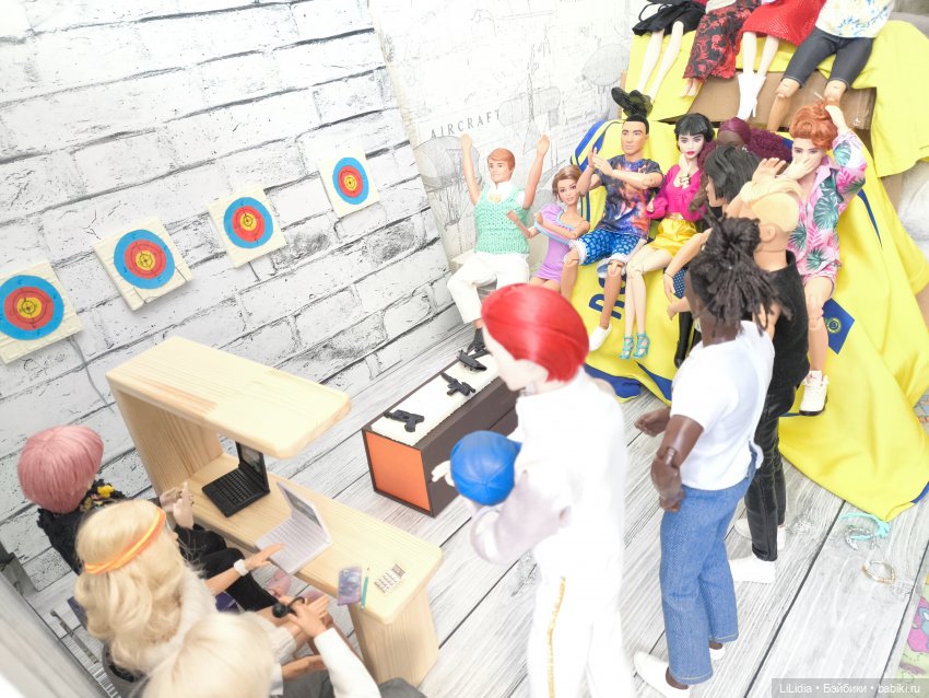 Беги ко мне сквозь миры — Кукольные фотоистории и сериалы: комиксы