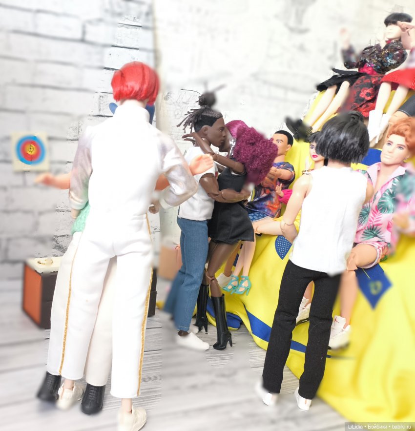 Беги ко мне сквозь миры — Кукольные фотоистории и сериалы: комиксы