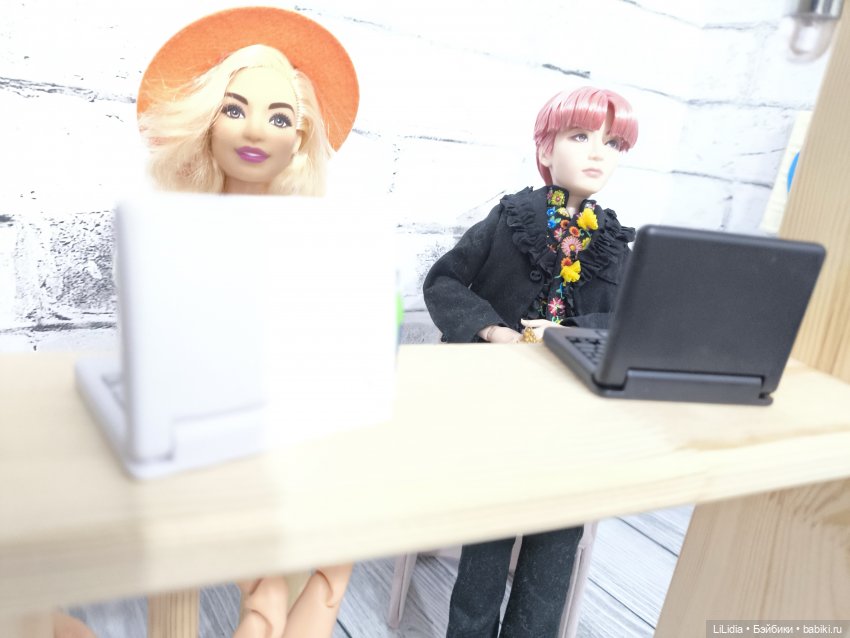 Беги ко мне сквозь миры — Кукольные фотоистории и сериалы: комиксы