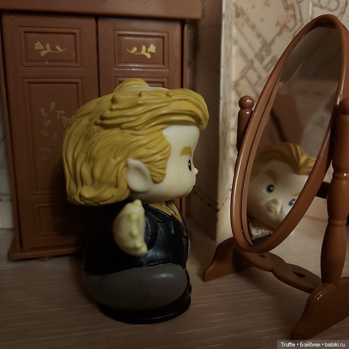 Питер Петтигрю, Little People