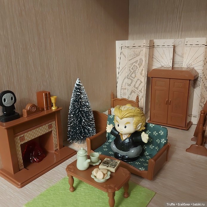 Питер Петтигрю, Little People